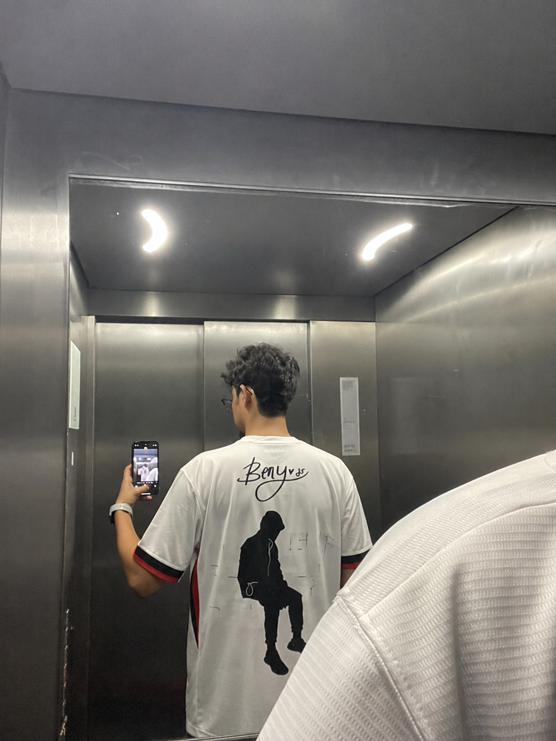 Foto de Rubén Martínez con su camiseta
