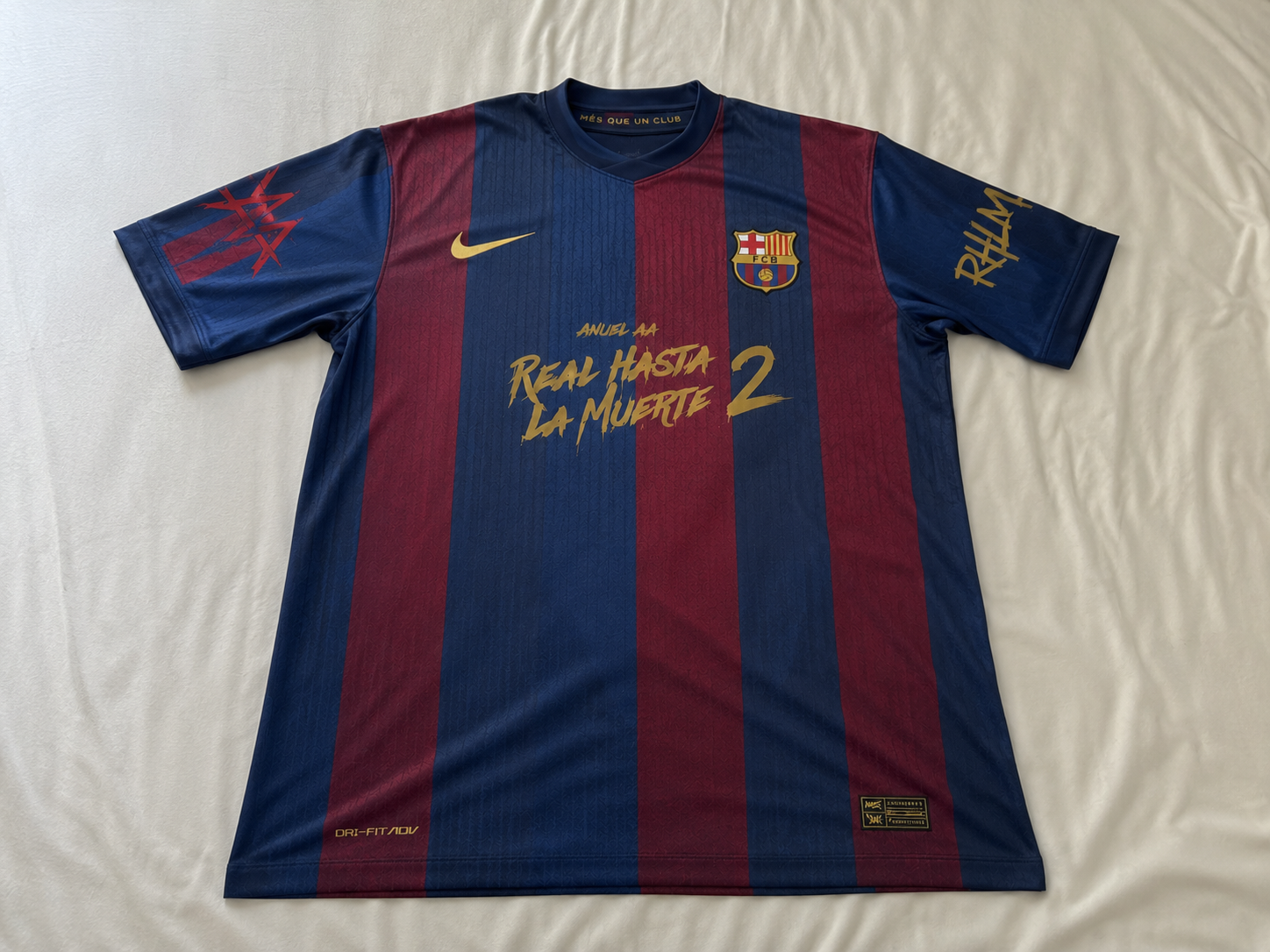 Foto de Paula Sánchez con su camiseta