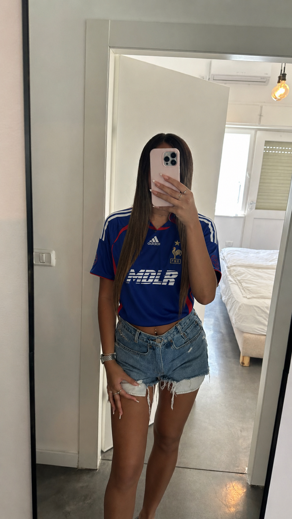 Foto de Natalia Cabrera con su camiseta